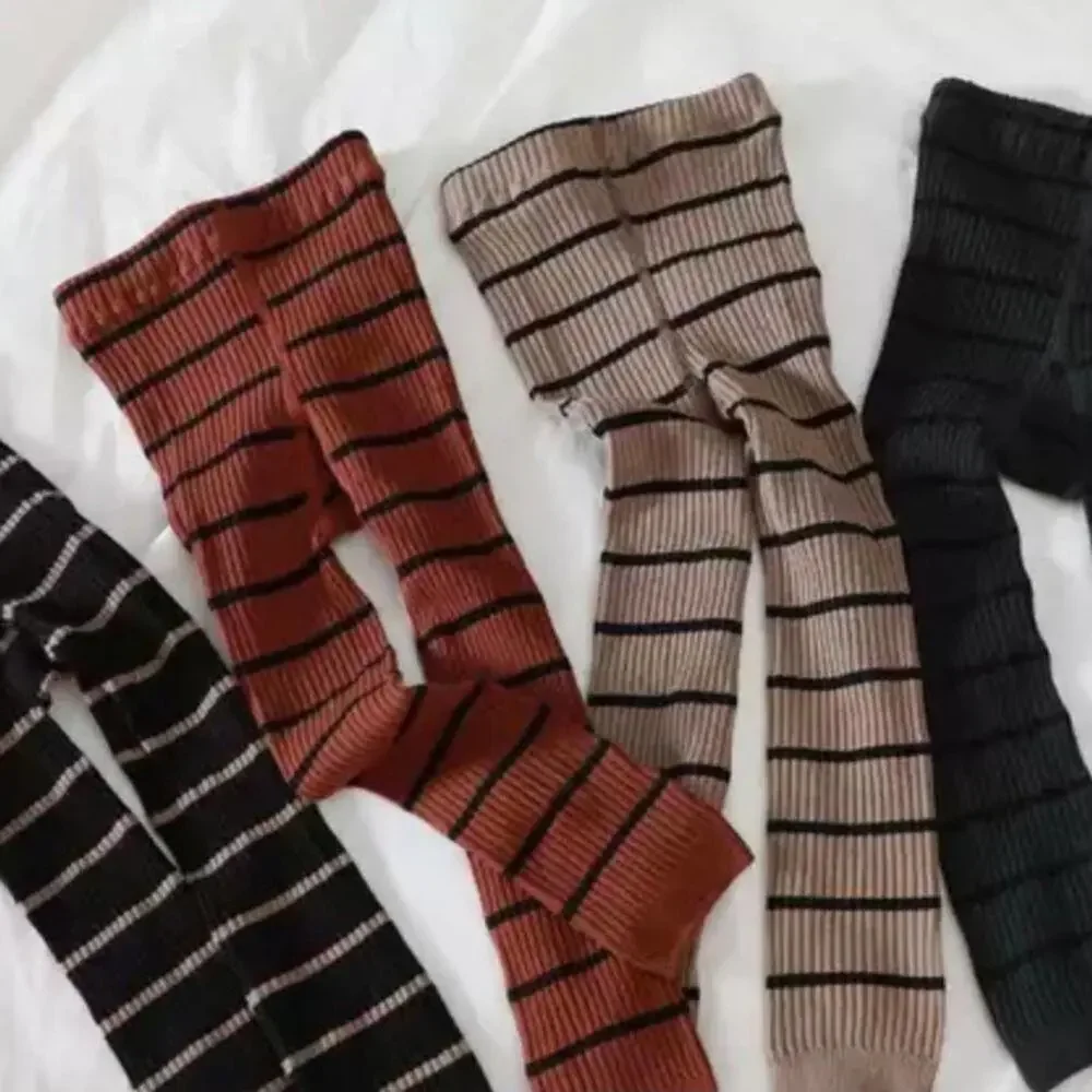 New Girl’s  striped leggings rust, black  3-4 years, 5T